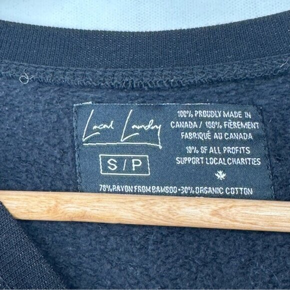 Local Laundry Unisex Sweater Sweatshirt Canada Fleece Crewneck Black Size S - Picture 5 of 5